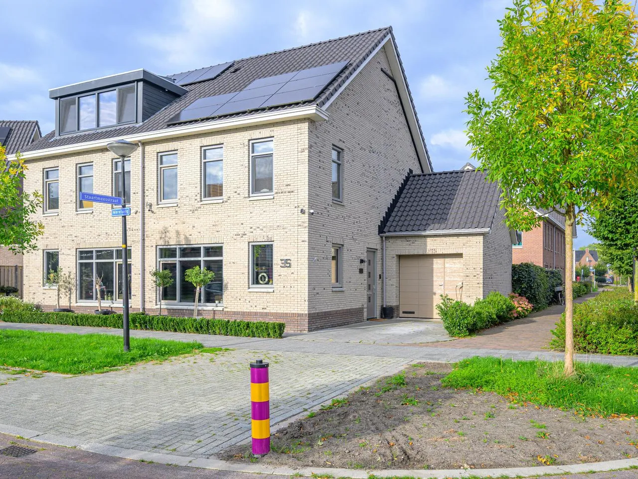 Twee-onder-één-kap te koop: Merelweg 35, Heerhugowaard