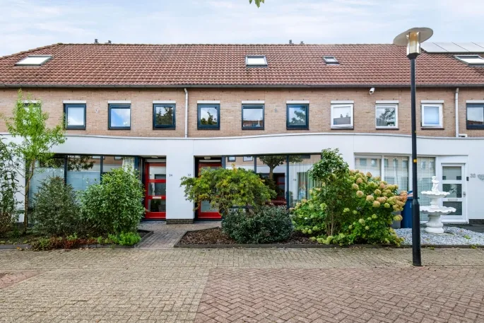 Tussenwoning te koop: Mergelland 32, Apeldoorn