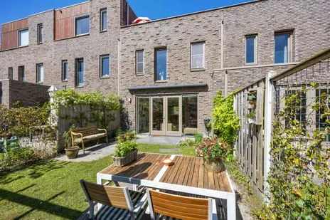 Tussenwoning te koop: Mergelstraat 12, Vinkhuizen-Zuid Groningen