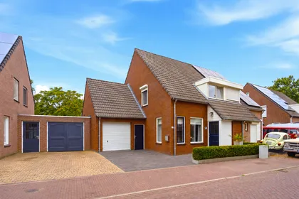 Tussenwoning te koop: Mergen 20, Brugse Berg Mill