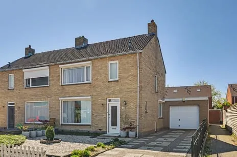 Twee-onder-één-kap te koop: Merietestraat 18, Kern 's-Heerenhoek 'S-Heerenhoek