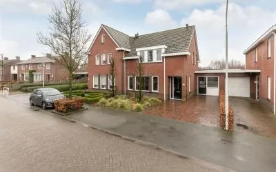 Tussenwoning te koop: Merodelaan 30, Spoordonk Oirschot