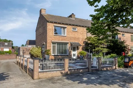 Hoekwoning te koop: Merwedelaan 18, Zeekant Bergen Op Zoom