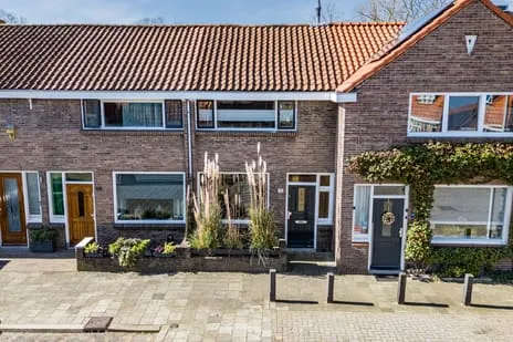 Tussenwoning te koop: Merwedestraat 35, Utrecht