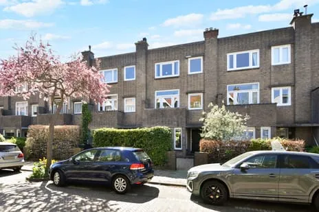 Tussenwoning te koop: Mesdagstraat 30, Nassaubuurt 'S-Gravenhage