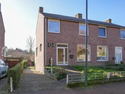 Twee-onder-één-kap te koop: Mesweg 40, Eys-Overeys Eys
