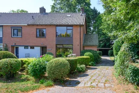 Twee-onder-één-kap te koop: Metelerkampweg 35, Verspreide huizen Leuvenheim Leuvenheim