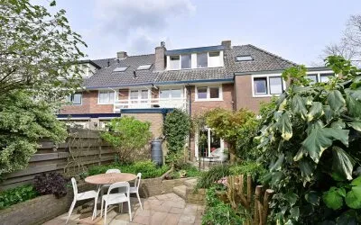 Tussenwoning te koop: Meteorenstraat 109, Hilversum