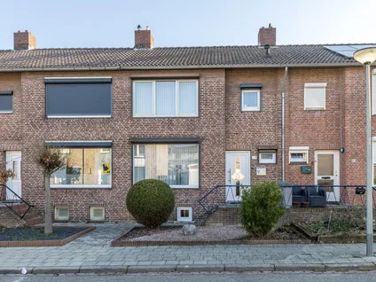 Tussenwoning te koop: Mettebos 66, De Eggen Brunssum