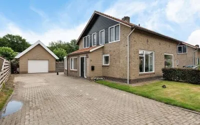 Twee-onder-één-kap te koop: Meuleveldweg 13, Oosterwolde-Centrum-Zuid-Oost Oosterwolde