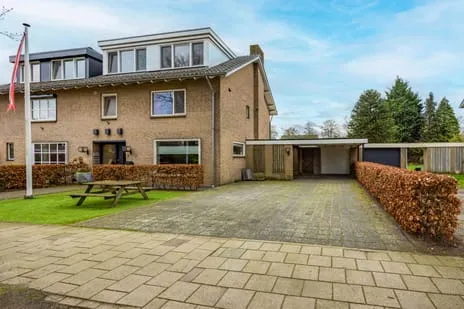 Twee-onder-één-kap te koop: Meyerijplein 7, Meerdijk Waalwijk