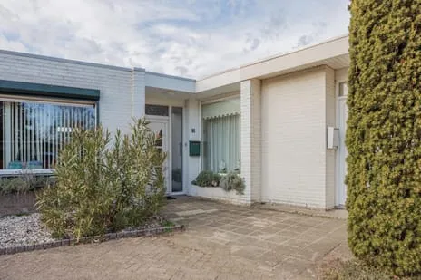 Tussenwoning te koop: Mezenhof 3, Reuvelt Grubbenvorst