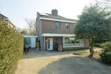 Twee-onder-één-kap te koop: Mezenlaan 61, Vogelbuurt Oosterhout (Nb)