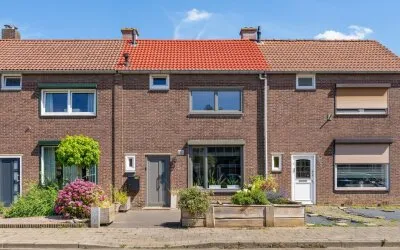Tussenwoning te koop: Mezenstraat 37, Kluis Geleen