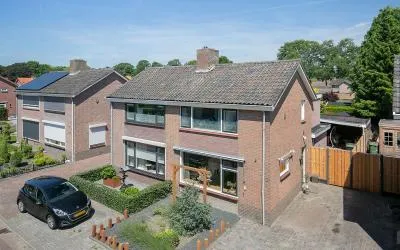 Twee-onder-één-kap te koop: Mezenweg 20, Wapenveld Wapenveld