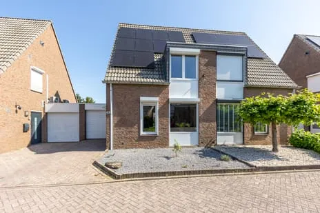 Tussenwoning te koop: Mgr.Boijmansstraat 43, Waubacherveld Eygelshoven