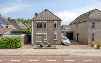 Twee-onder-één-kap te koop: Mgr. Bosstraat 2, Bogerd-Vijfhuis Uden