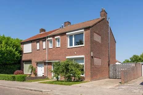 Twee-onder-één-kap te koop: Mgr. Feronlaan 69, Nieuw Lotbroek-Noord Hoensbroek