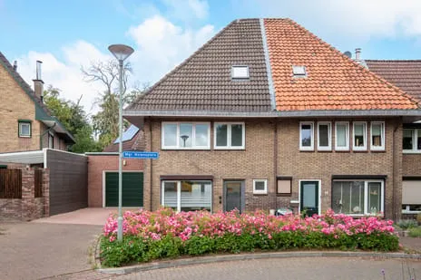 Tussenwoning te koop: Mgr.Nolensplein 14, Vink Eygelshoven