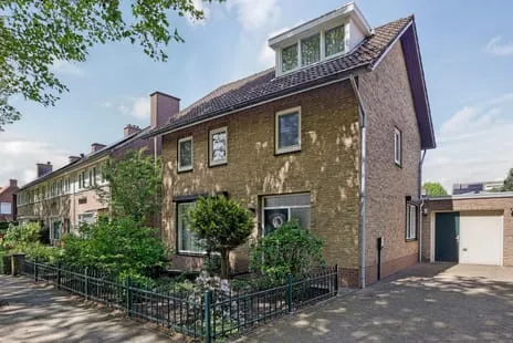 Semi-detached for sale: Mgr. van de Venstraat 44, Wijbosch Schijndel