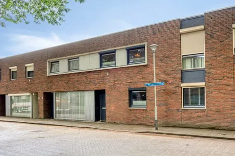 Tussenwoning te koop: Mgr. Verrietstraat 27, West zuid Venray