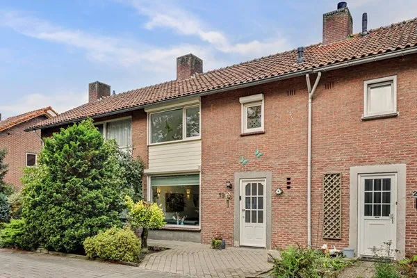 Tussenwoning te koop: Mgr. Zwijsenstraat 19, Valkenswaard