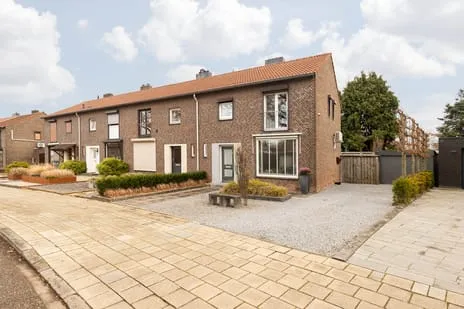Hoekwoning te koop: Mgr. Claessensstraat 62, Ophoven Sittard