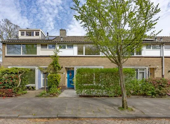 Tussenwoning te koop: Mgr P.J. Willekenslaan 15A, Huis te Lande Rijswijk