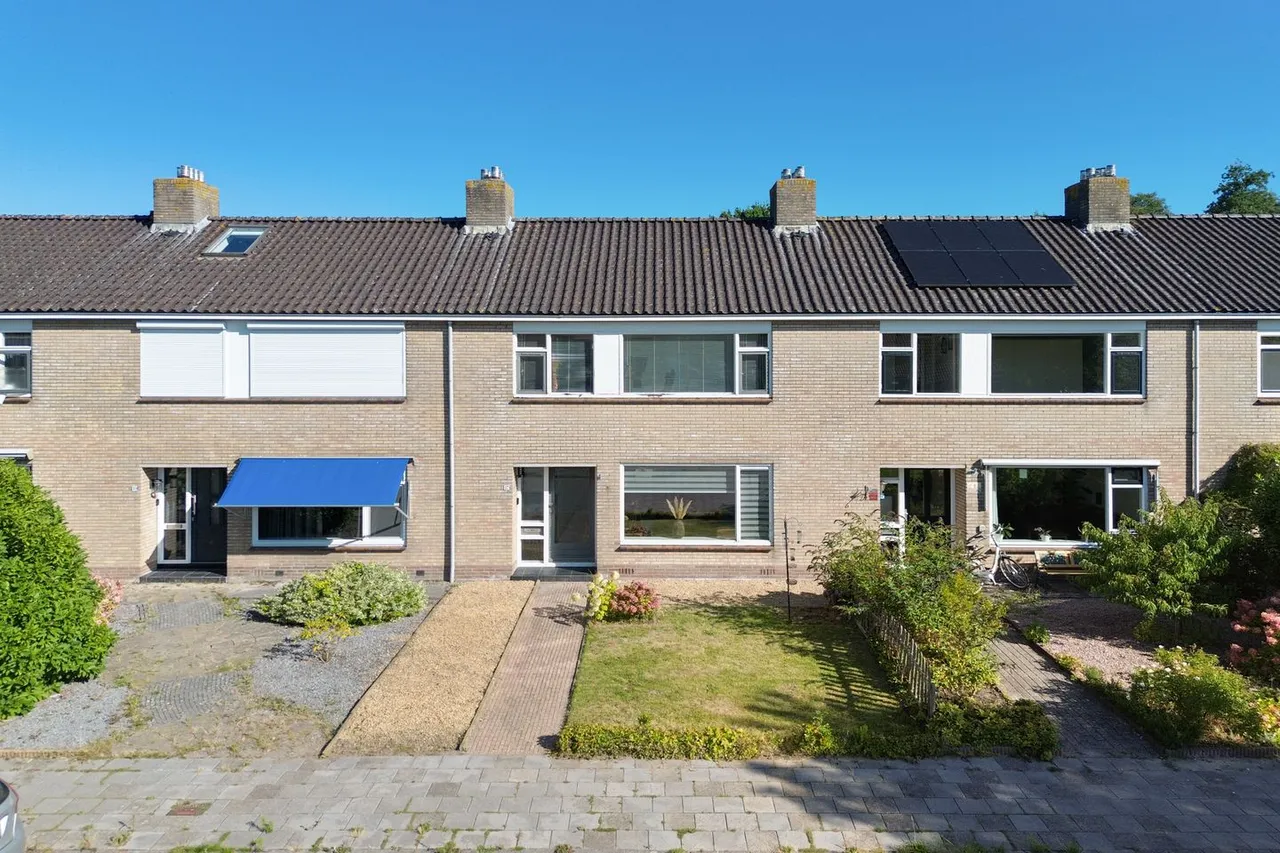 Tussenwoning te koop: Michaëlsberg 37, Drachten
