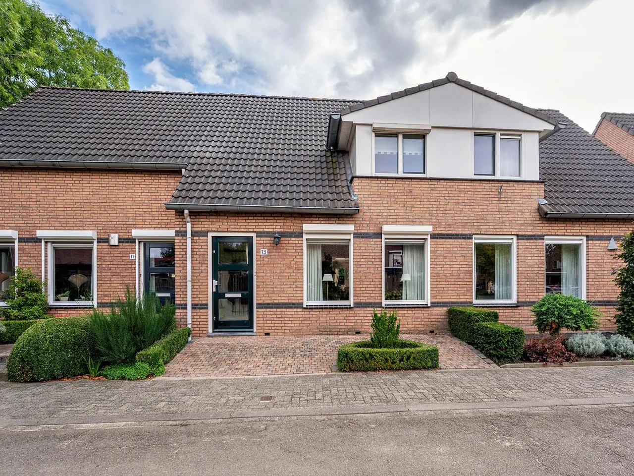 Tussenwoning te koop: Michaëlstraat 13, Venlo