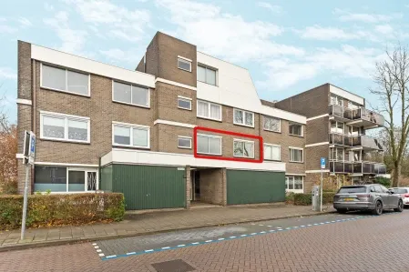Appartement te koop: Michaëlplein 198, Duivendrecht Duivendrecht