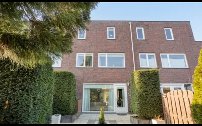 Tussenwoning te koop: Michelangelostraat 161, Tussen de Vaarten Z.- Zuidoost Almere