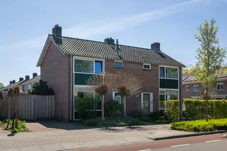 Twee-onder-één-kap te koop: Michiel de Ruyterstraat 69, Twello-Midden Twello