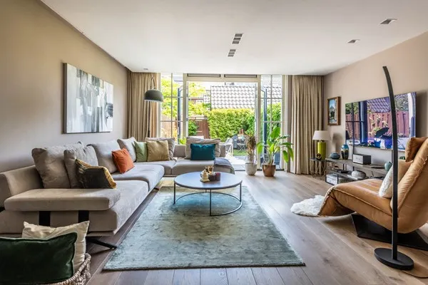 Tussenwoning te huur: Middachten 8, Kastelenbuurt Amstelveen
