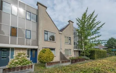 Tussenwoning te koop: Middachtenlaan 46, Landgoederenbuurt Oost Almere