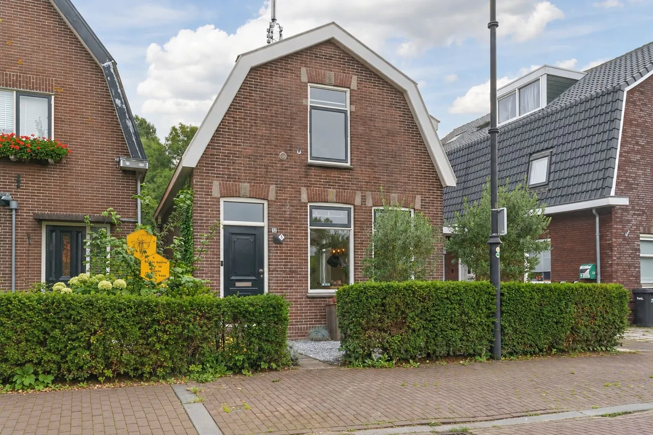 Vrijstaande woning te koop: Middel 12, Westzaan