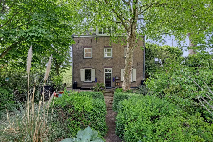 Vrijstaande woning te koop: Middelblok 7, Gouderak Gouderak