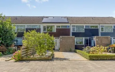 Tussenwoning te koop: Middelburgsestraat 107, Schoonenburg Oost-Souburg