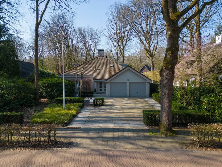 Vrijstaande woning te koop: Middelstebaan 3, Vught