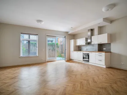 Tussenwoning te koop: Middelstegracht 147C, Pancras-Oost Leiden