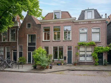 Tussenwoning te koop: Middelstegracht 71, Pancras-Oost Leiden