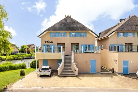 Semi-detached for sale: Middelweg 153, Verspreide huizen Stavoren Stavoren