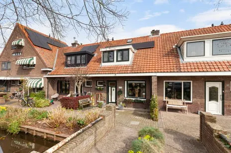 Tussenwoning te koop: Middelweg 171, Nieuw-Lekkerland-Buitengebied Nieuw-Lekkerland