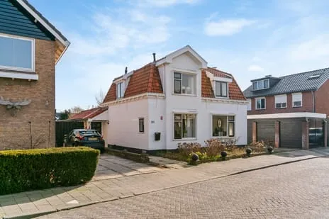 Vrijstaande woning te koop: Middelweg 181, Oude Dorp Uitgeest