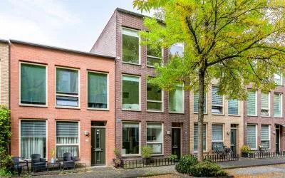 Tussenwoning te koop: Middelweg 22, Rode Dorp Deventer
