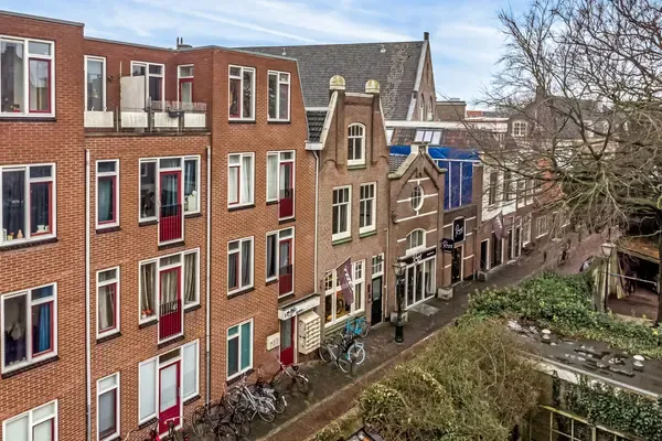 Tussenwoning te koop: Middelweg 28, Pancras-West Leiden