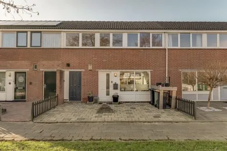 Tussenwoning te koop: Middelzand 3151, Middelzand Julianadorp