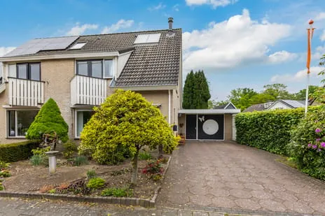 Twee-onder-één-kap te koop: Midden Enkweg 14, Sprengenbos Apeldoorn