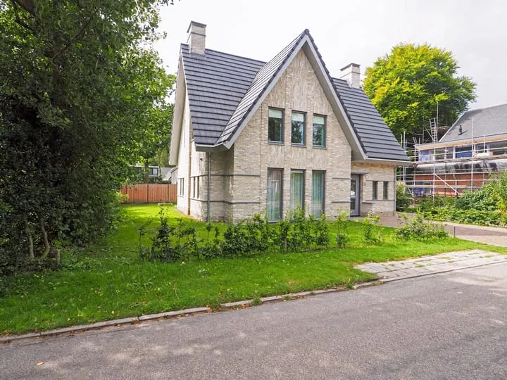 Vrijstaande woning te huur: Midden Geestweg 14, Geest Bergen (Nh)