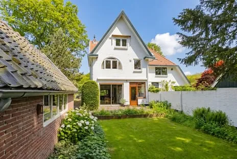Twee-onder-één-kap te koop: Middenduinerweg 65, Neethofbuurt Santpoort-Zuid